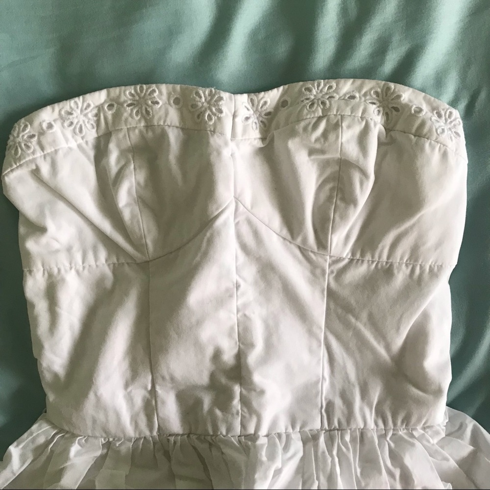 White hollister stapless dress - Picture 3 of 8